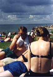 Christofer checkar l&auml;get.